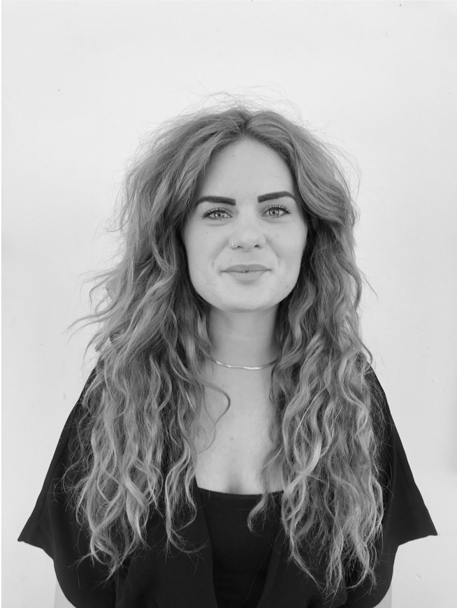 Mona Haaase BnW